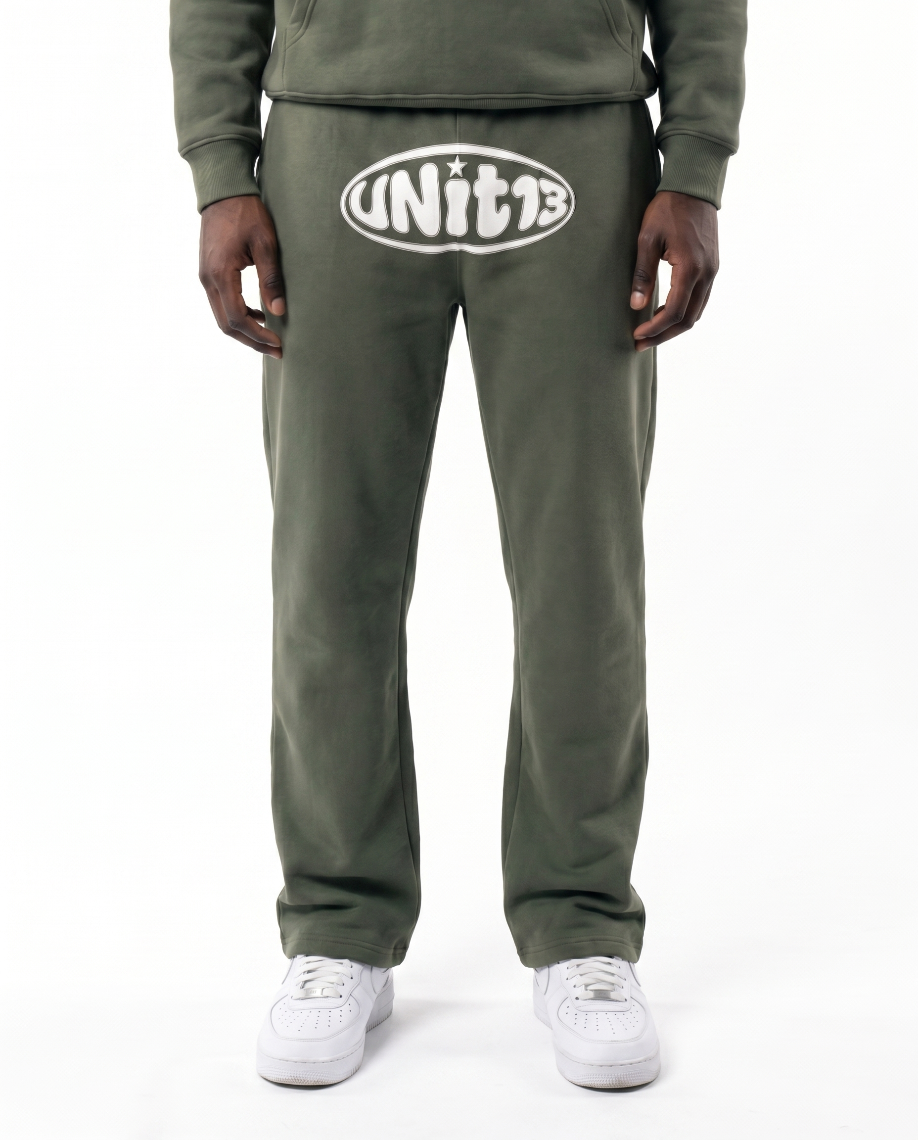 UNIT13 OUTSIDE THE CIRCLE - Straight-Leg Sweatpants - olive green